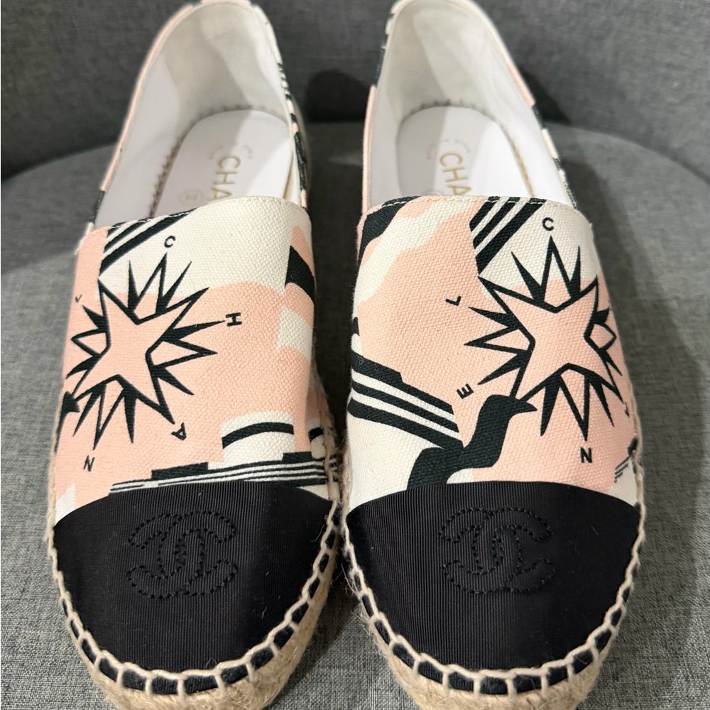 CHANEL Espadrilles - Black, Cream, and Pink Star Design
